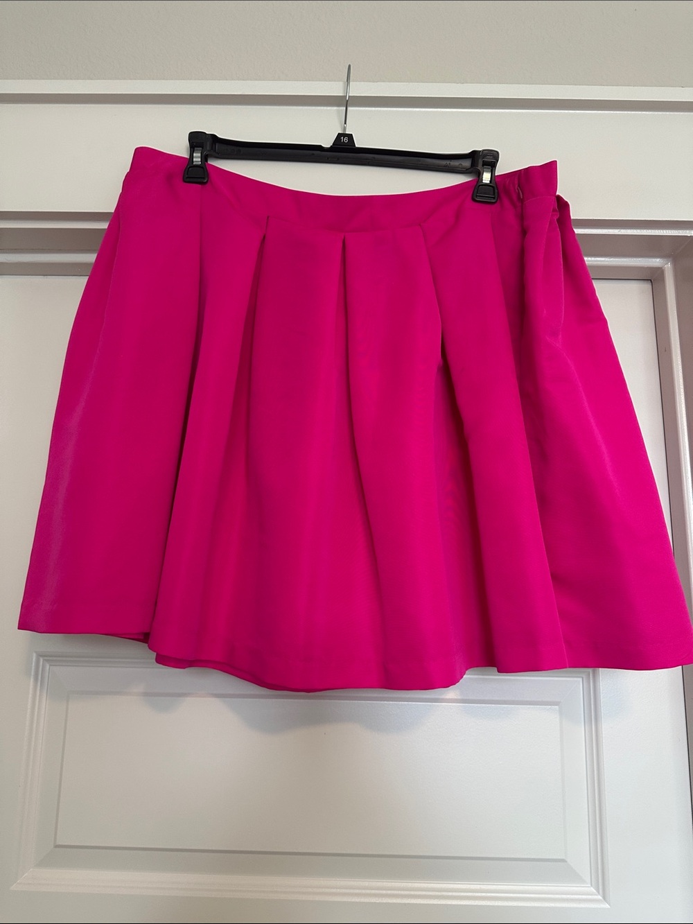 Forever 21 Bright Hot Pink Pleated Skater Skirt